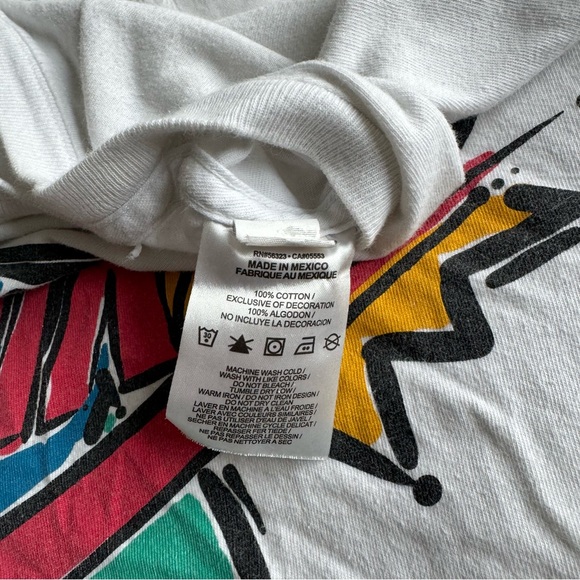 Nike Graphic Tee Shirt - Picture 4 of 5